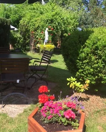 Gast-& Logierhaus Am Rheinsberger Affittacamere 4*