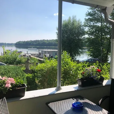 Gast-& Logierhaus Am Rheinsberger Pensión