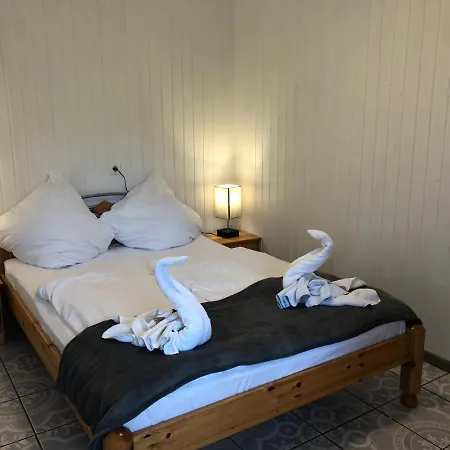Gast-& Logierhaus Am Rheinsberger * Rheinsberg