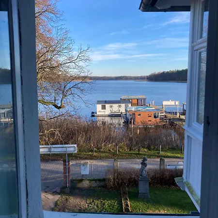Gast-& Logierhaus Am Rheinsberger