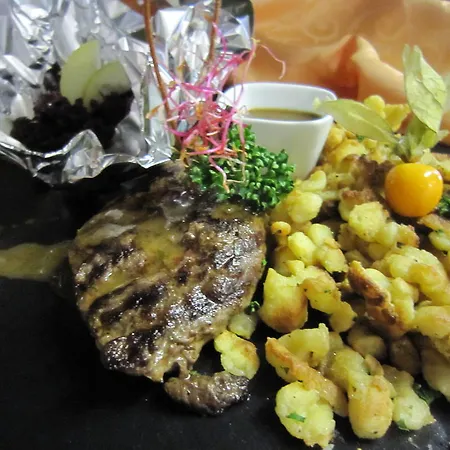 Pensión Gast-& Logierhaus Am Rheinsberger 4*