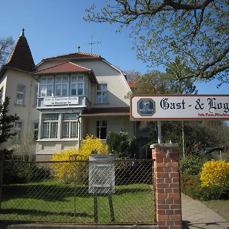 Pensión Gast-& Logierhaus Am Rheinsberger