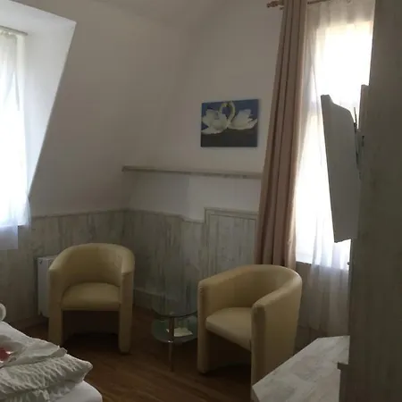 Gast-& Logierhaus Am Rheinsberger