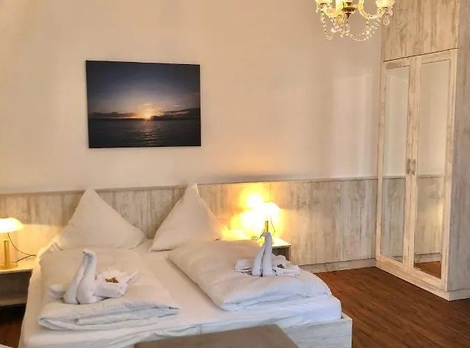 Gast-& Logierhaus Am Rheinsberger Casa de hóspedes 4*