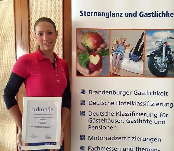 Gast-& Logierhaus Am Rheinsberger Casa de hóspedes 4*